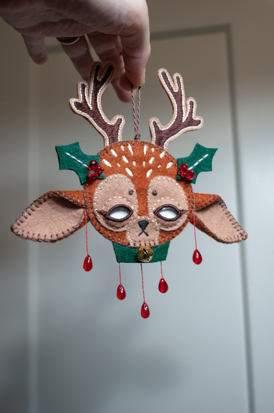 the floating head of blitzen